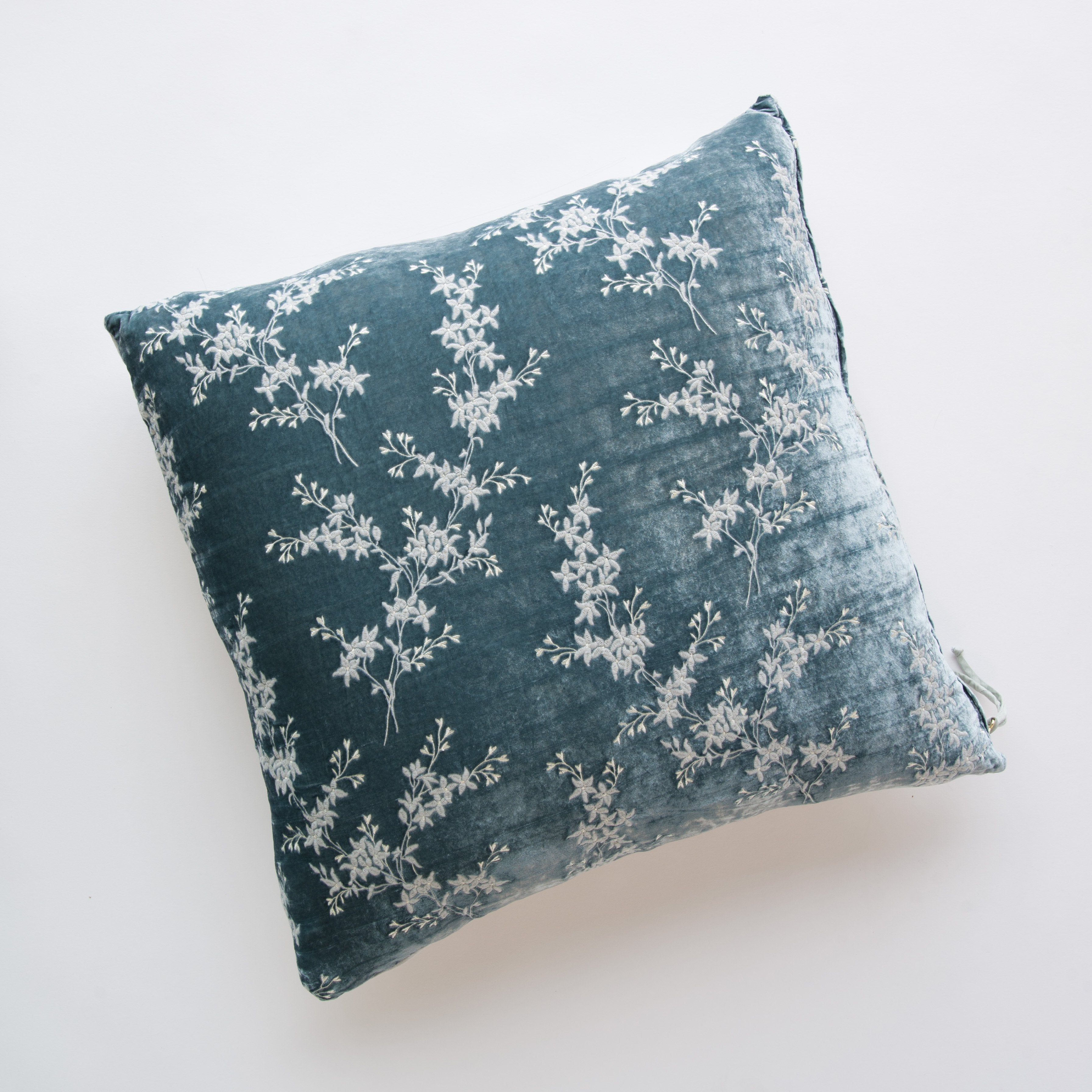 Mineral: pillow against a plain background - overhead view.